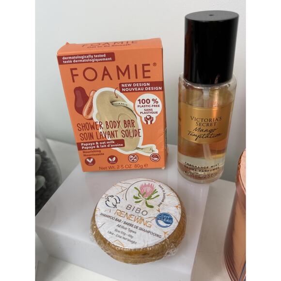 Makeup and Skincare Lot #75 - Picture 6 of 6